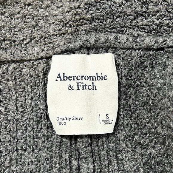 Abercrombie and Fitch Cropped Knit Cardigan Sweater Womens Small Gray - Picture 5 of 8